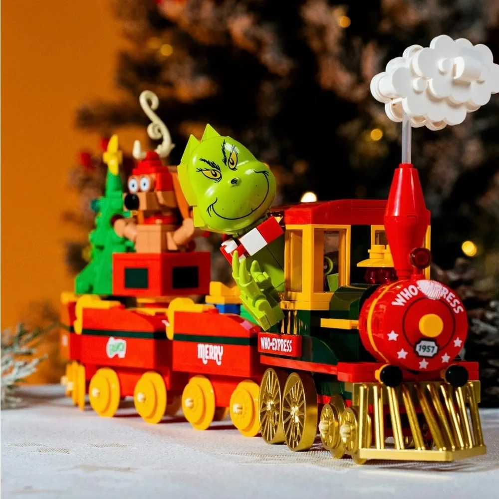 LEGO Grinch Express Train Set - Red, Green, Yellow